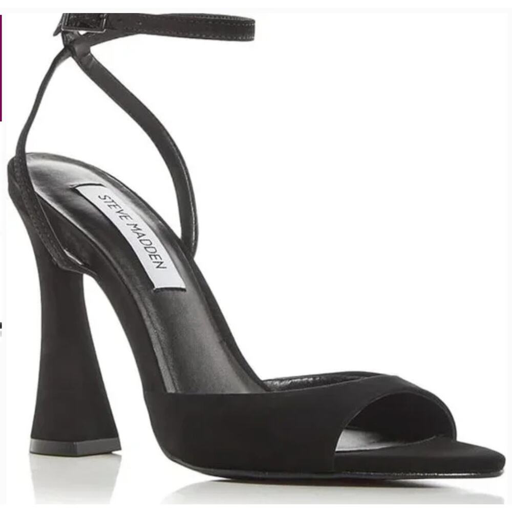 Steve Madden Beki Heeled Sandals 6.5 Black NWOT Leather Heels Academia Capsule
